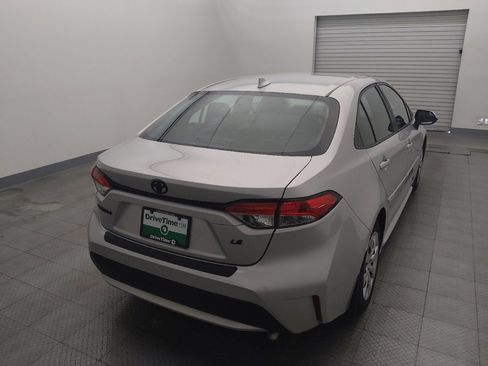 Used 2021 Toyota Corolla LE image 7