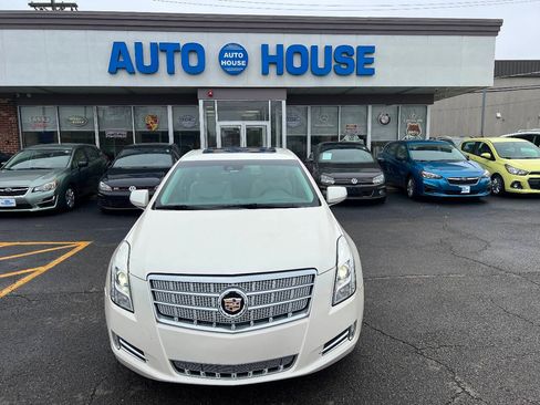 Used 2013 Cadillac XTS Platinum AWD/4WD image 2
