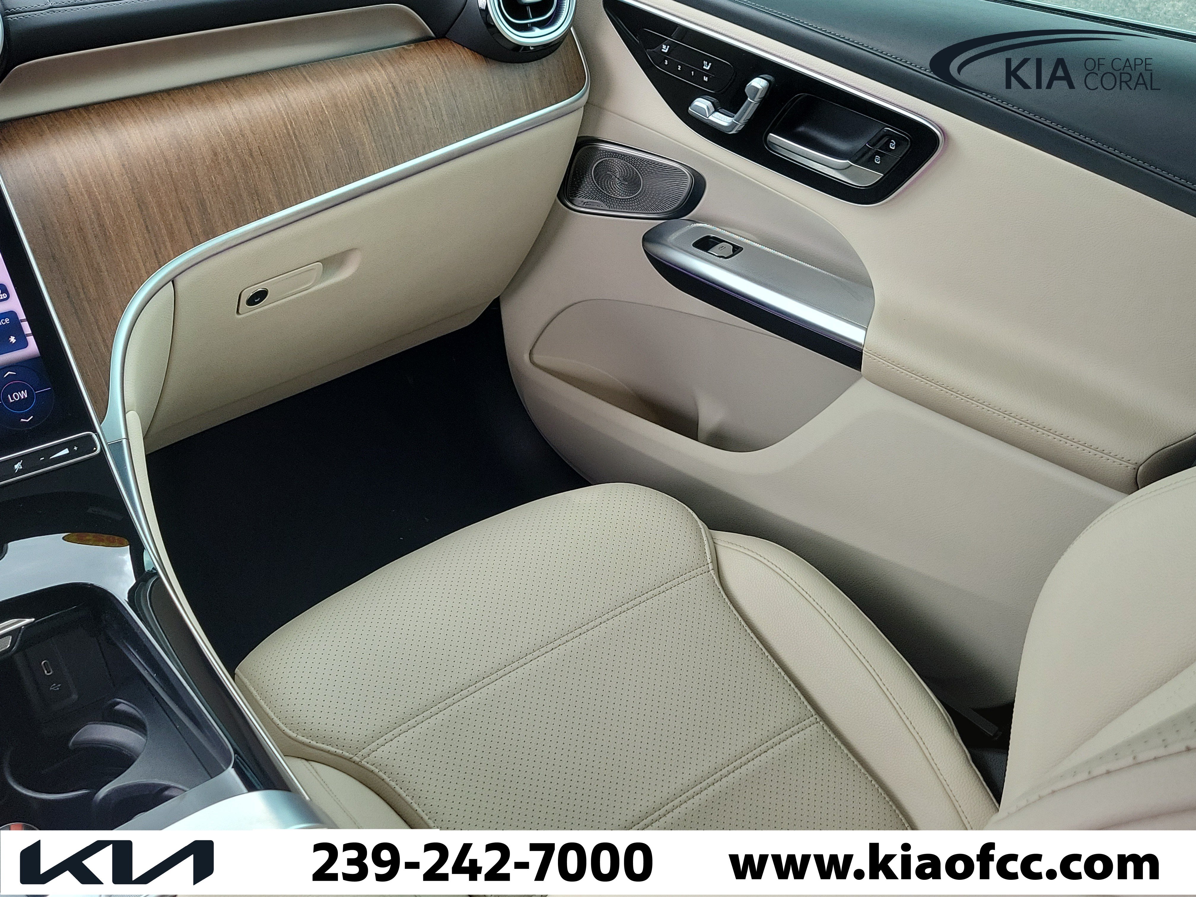 Used 2023 Mercedes-Benz GLC 300 4MATIC image 19