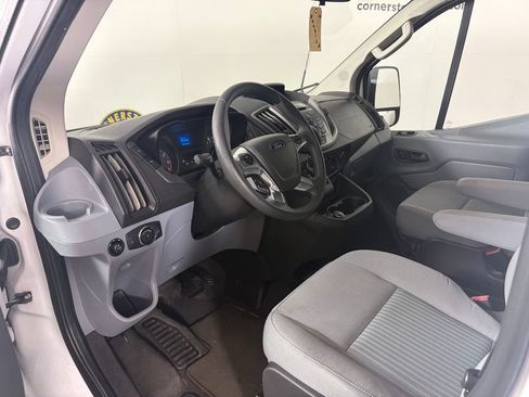 Used 2018 Ford Transit 350 XLT RWD image 9