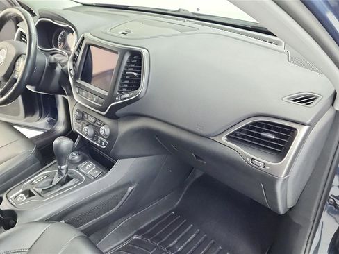 Used 2021 Jeep Cherokee Latitude Lux w/ Comfort/Convenience Group image 32