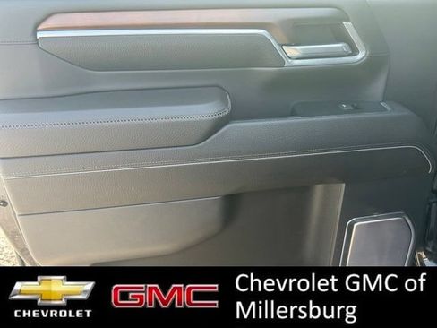 Used 2024 GMC Sierra 3500 Denali AWD/4WD image 27