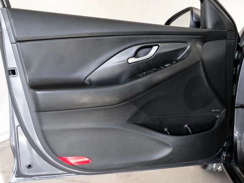 Used 2018 Hyundai Elantra GT w/ Tech Package 03 image 43