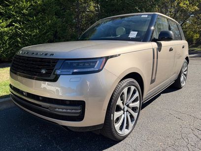 New 2025 Land Rover Range Rover SE