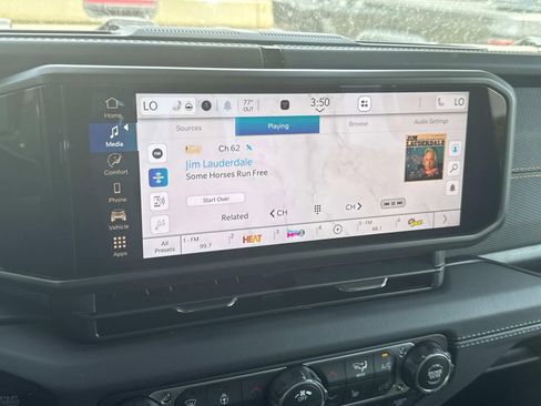 New 2026 Jeep Gladiator Mojave image 30