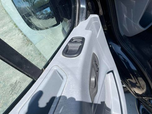 Used 2018 Ford Transit 250 148 Medium Roof RWD image 22