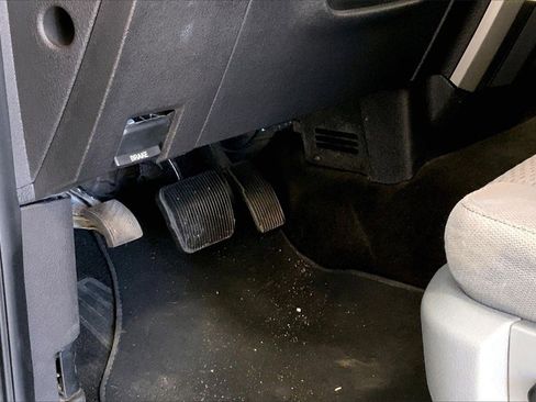 Used 2014 Ford F150 XLT w/ Equipment Group 302A Luxury image 22