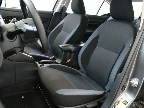 Used 2025 Nissan Versa SV w/ Trunk Package FWD image 21