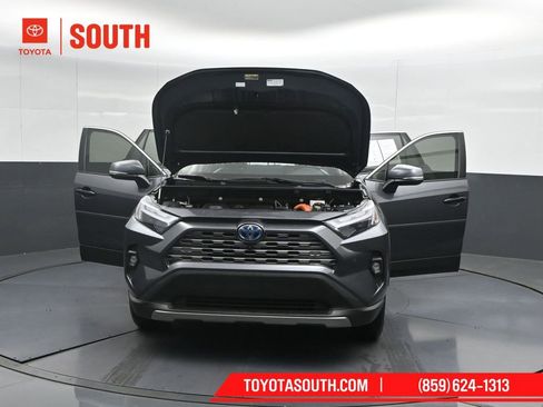 Used 2023 Toyota RAV4 Limited image 59