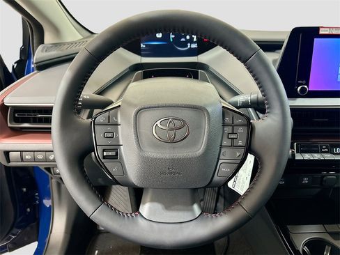 New 2026 Toyota Prius SE image 9
