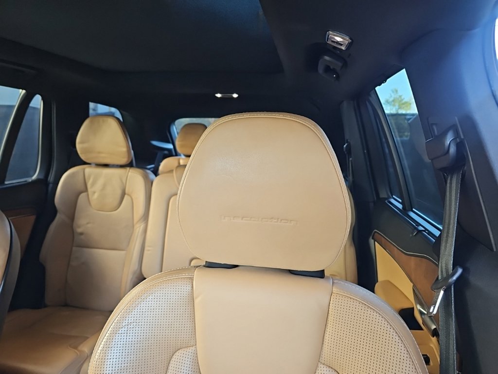 Used 2017 Volvo XC90 T8 Inscription w/ Vision Package AWD/4WD image 11