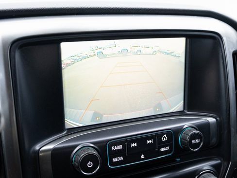 Used 2018 Chevrolet Silverado 1500 LT w/ All Star Edition image 4