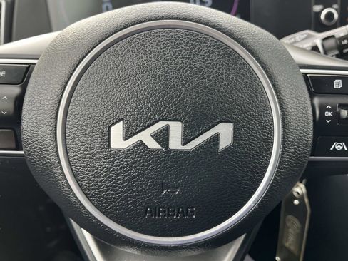 Certified 2024 Kia Sportage LX image 22