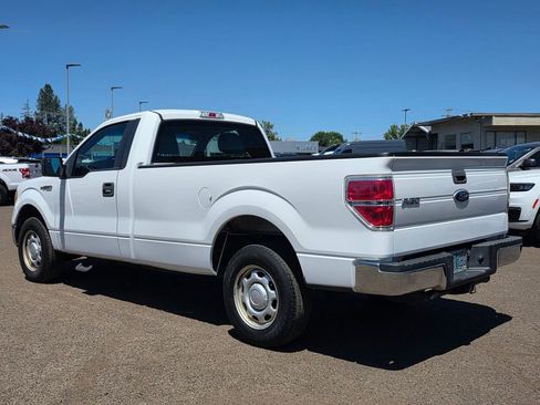 Used 2011 Ford F150 XL w/ XL Decor Group RWD image 2