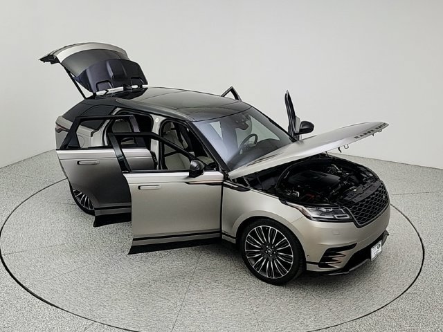 Used 2018 Land Rover Range Rover Velar AWD/4WD image 36