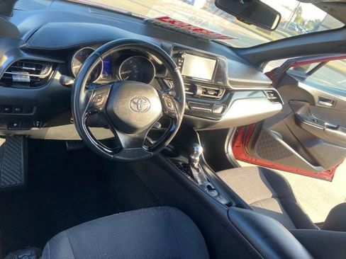 Used 2018 Toyota C-HR image 14