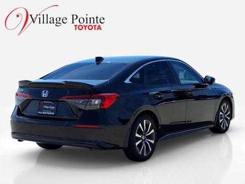 Used 2023 Honda Civic EX image 6