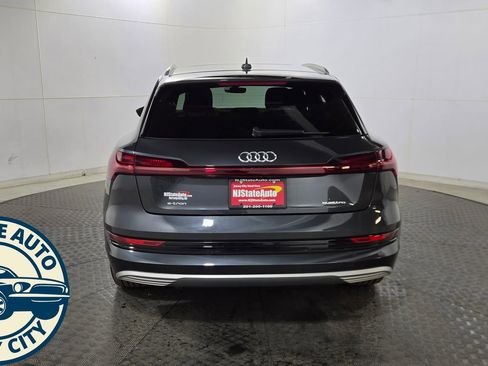 Used 2021 Audi e-tron Premium Plus w/ Premium Plus Package AWD/4WD image 6