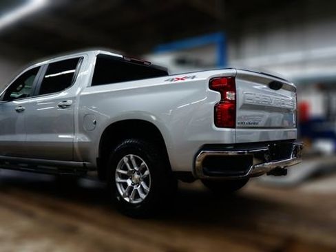 Used 2022 Chevrolet Silverado 1500 LT image 5