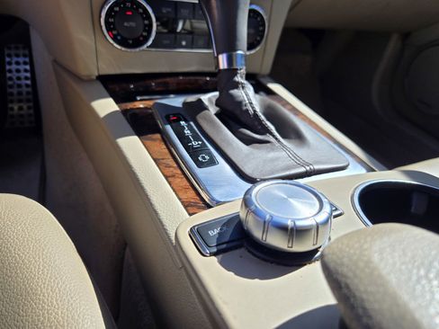 Used 2013 Mercedes-Benz C 300 4MATIC Sedan image 26