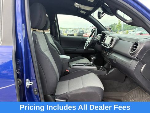 Used 2022 Toyota Tacoma TRD Sport w/ Technology Package AWD/4WD image 28