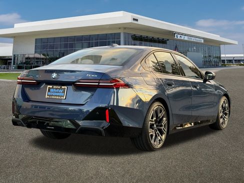 New 2026 BMW 530i xDrive w/ M Sport Package image 10