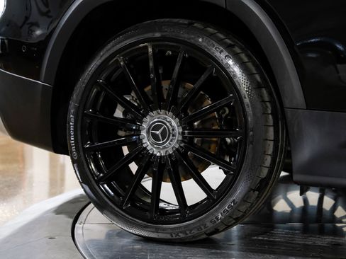 Used 2024 Mercedes-Benz GLB 35 AMG 4MATIC image 52