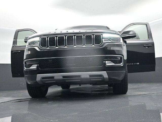 Used 2022 Jeep Wagoneer Series II AWD/4WD image 72