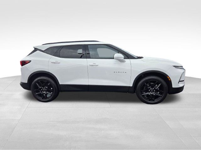Certified 2023 Chevrolet Blazer LT w/ Convenience Package AWD/4WD image 6