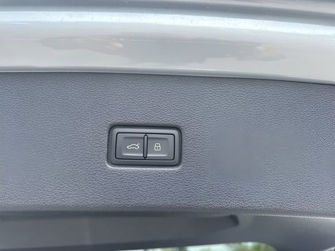 Used 2025 Audi RS Q8 performance image 32