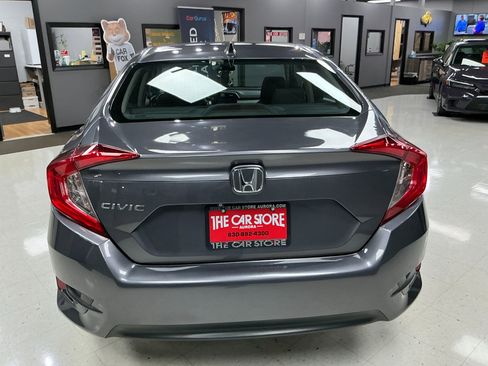 Used 2018 Honda Civic EX image 10