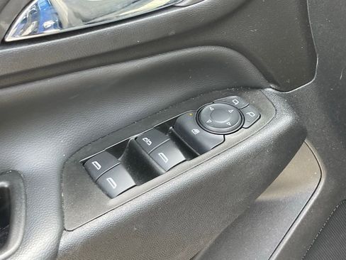 Used 2023 Chevrolet Equinox LT image 8