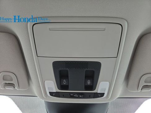 New 2025 Honda Pilot Touring image 35