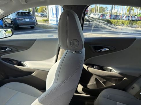 Used 2022 Chevrolet Malibu LT image 12