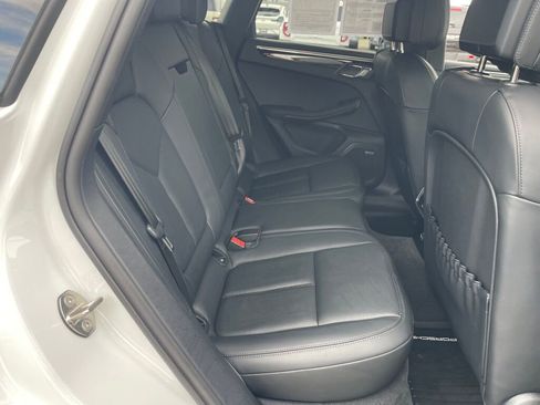 Used 2023 Porsche Macan S image 23