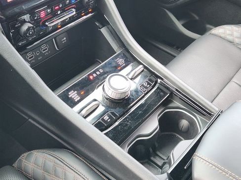 Certified 2025 Jeep Grand Cherokee Summit AWD/4WD image 19