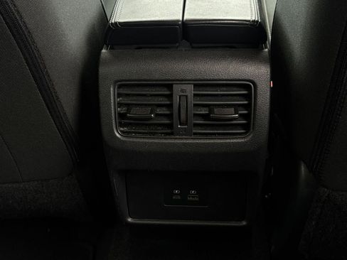 Used 2023 Nissan Rogue SV image 23