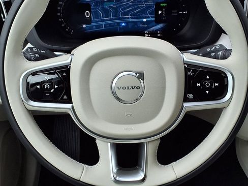 New 2026 Volvo XC60 T8 Ultra w/ Climate Package AWD/4WD image 13