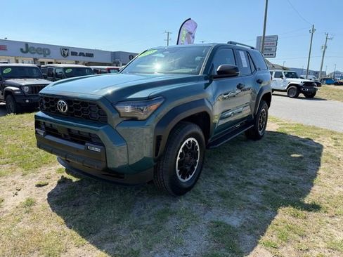 Used 2025 Toyota 4Runner TRD Off-Road AWD/4WD image 3