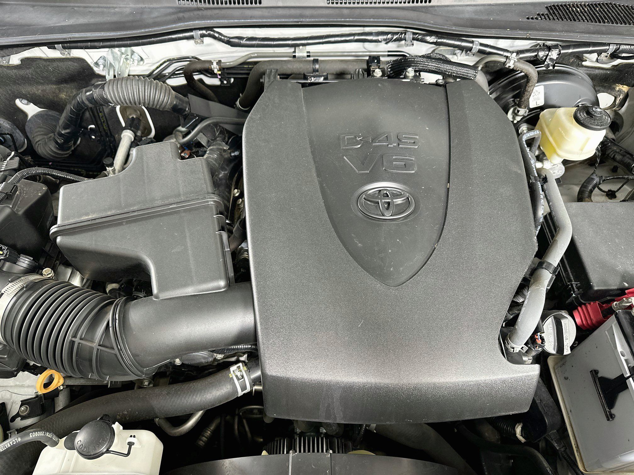 Used 2021 Toyota Tacoma SR5 RWD image 31