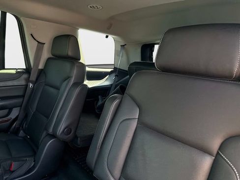 Used 2019 GMC Yukon SLT AWD/4WD image 13