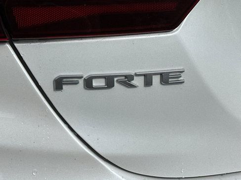 Certified 2023 Kia Forte LXS image 21