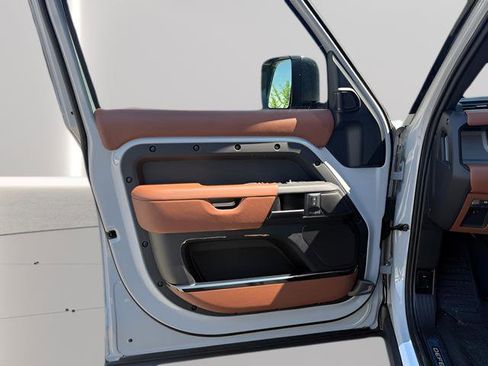 Used 2023 Ford F150 Raptor image 11