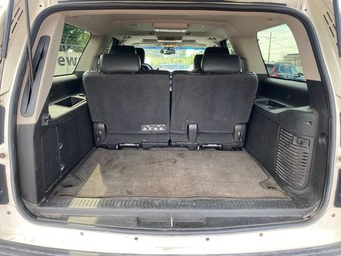 Used 2012 Chevrolet Suburban LTZ AWD/4WD image 5