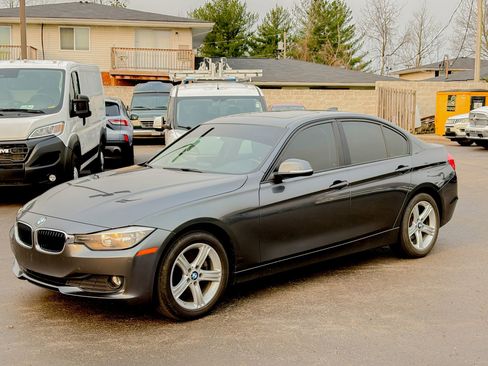 Used 2014 BMW 320i xDrive Sedan image 4