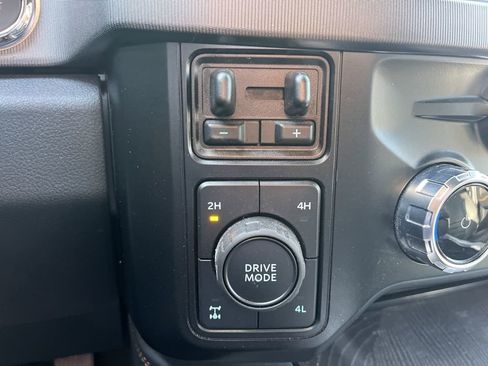 Used 2024 Ford F350 Platinum image 10