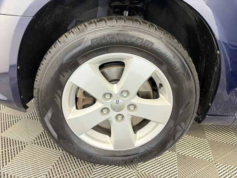 Used 2013 Dodge Grand Caravan SE image 18