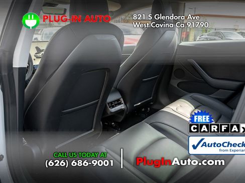 Used 2023 Tesla Model 3 Standard Range image 9