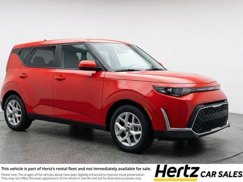 Used 2025 Kia Soul LX w/ LX Technology Package image 1