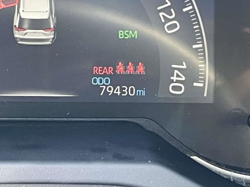 Used 2019 Toyota RAV4 Limited image 19